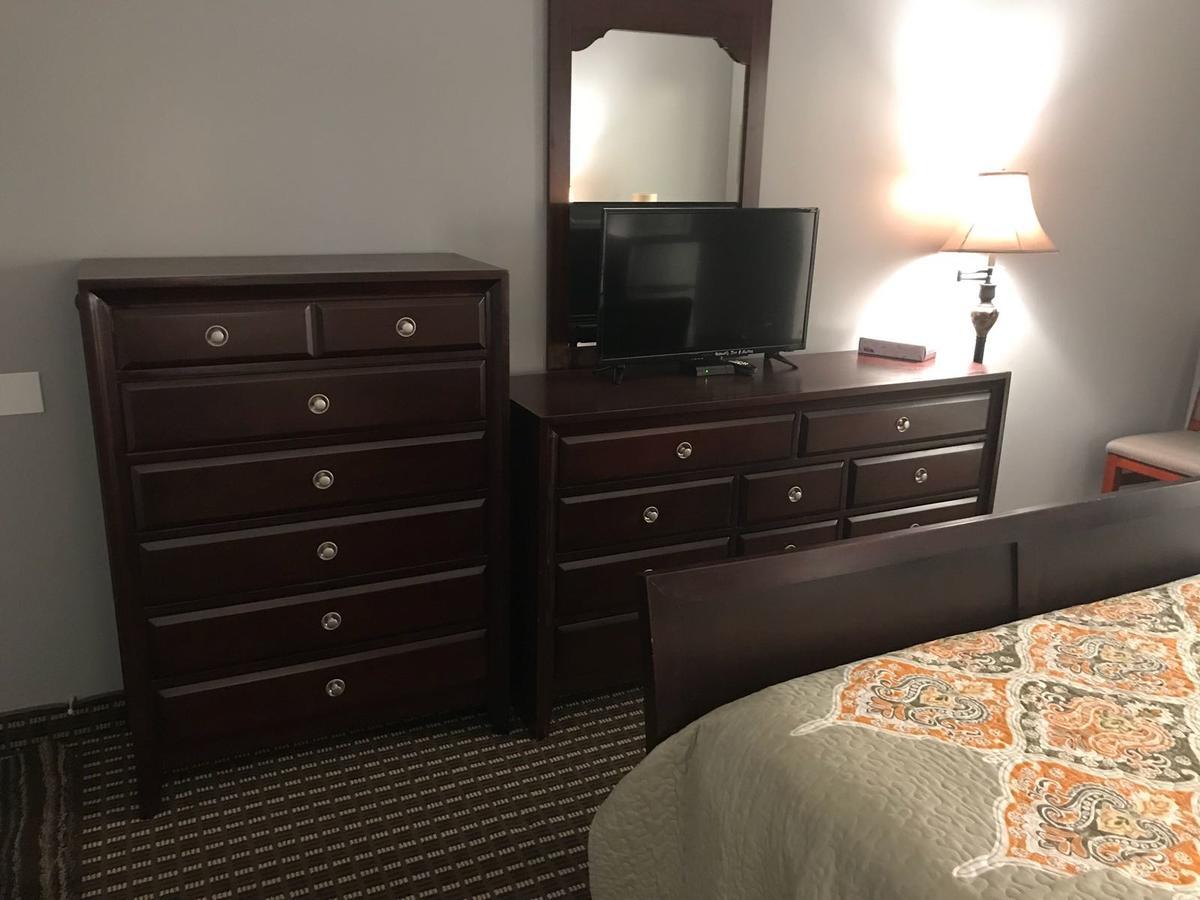 شلالات نياغارا Grewals Inn And Suites المظهر الخارجي الصورة