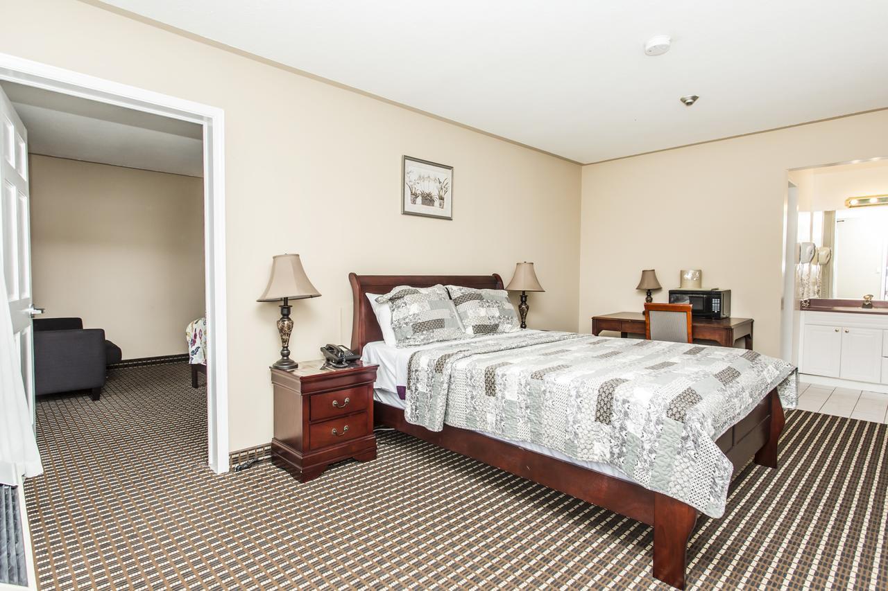 شلالات نياغارا Grewals Inn And Suites المظهر الخارجي الصورة
